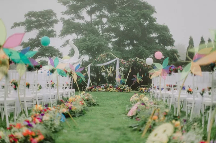 colorful lawn wedding inspirations